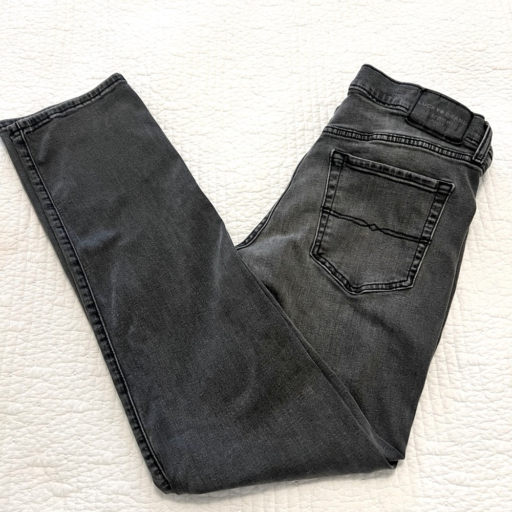 EUC Lucky Brand Mens 121 Slim Straight Jeans 33x32